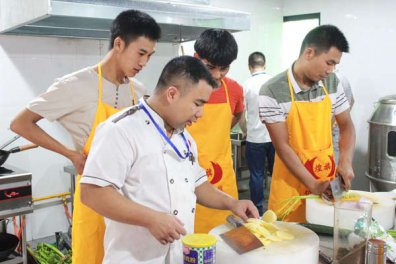在广州嘉禾学烧烤技术学费要多少?